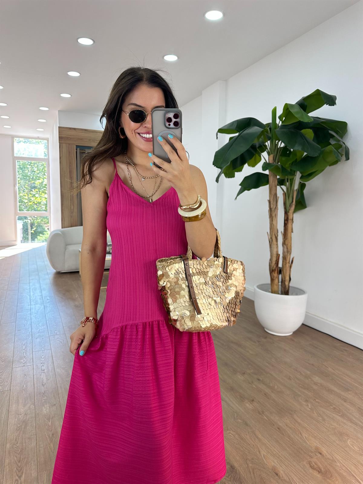 Eteği Volanlı Askılı Elbise - Fuşya