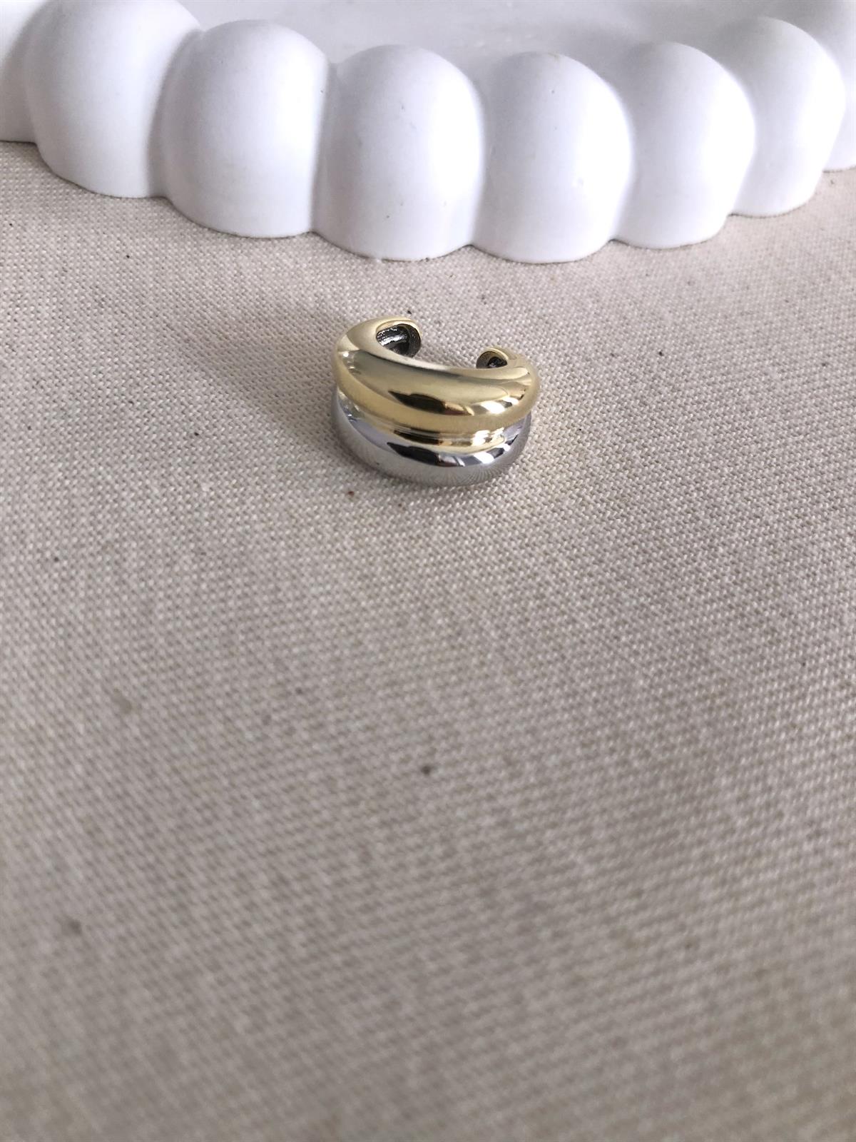 Ay Tasarım Gold Gümüş Kıkırdak Küpe