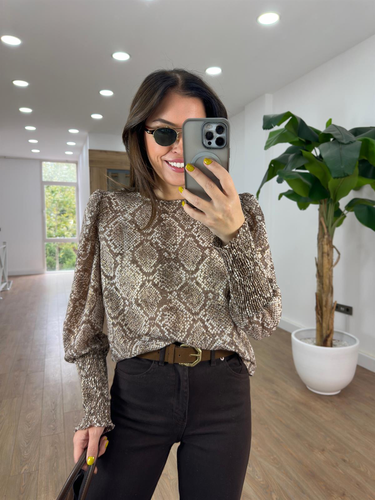 Balon Kol Vatkalı Şifon Bluz - Kahverengi