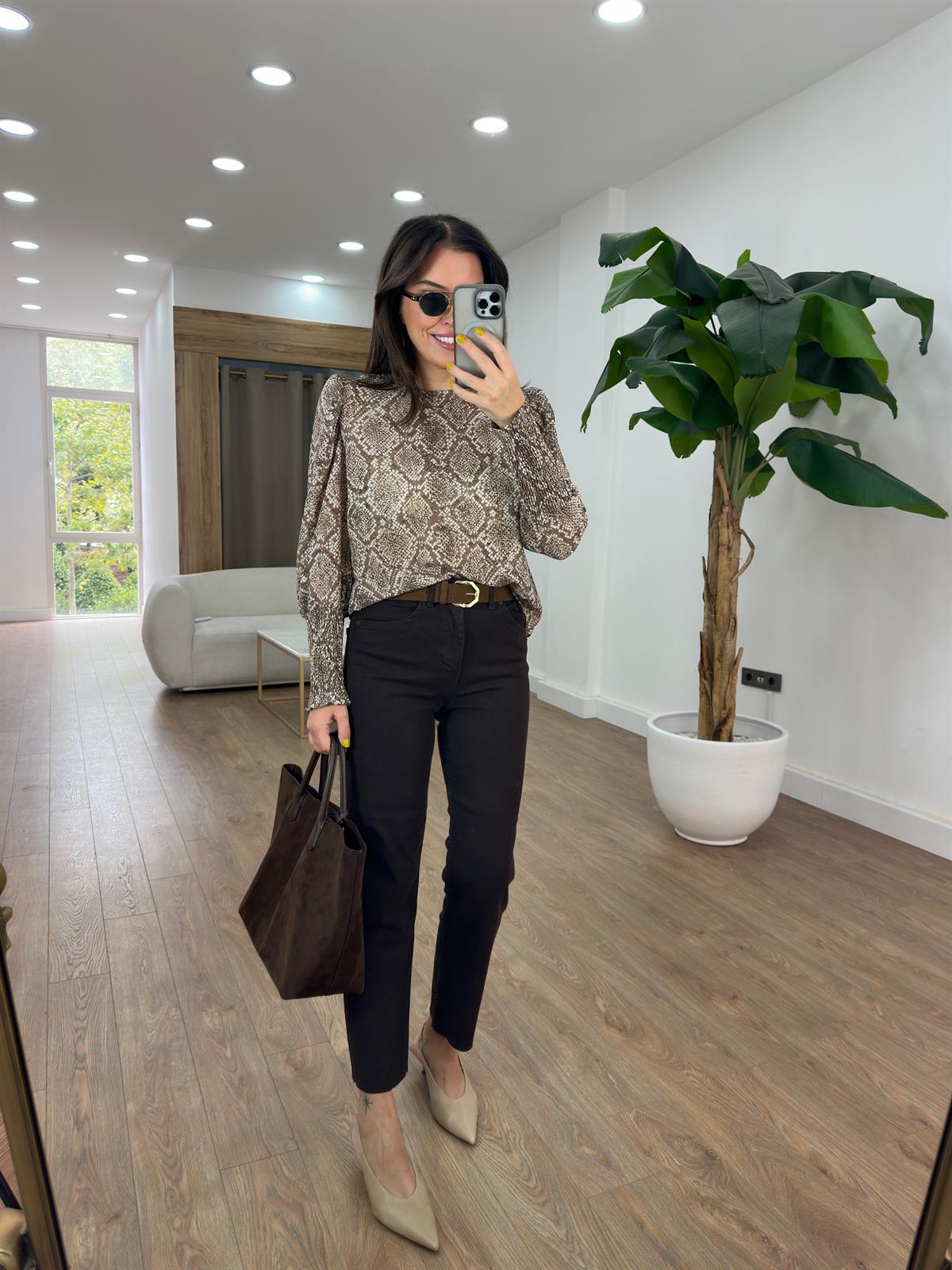 Balon Kol Vatkalı Şifon Bluz - Kahverengi