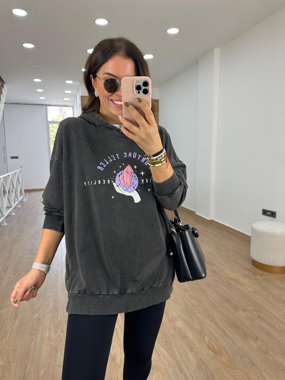 Baskı Detaylı Yıkamalı Sweatshirt