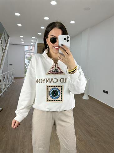 Baskı Ve Nakış Detaylı Sweatshirt