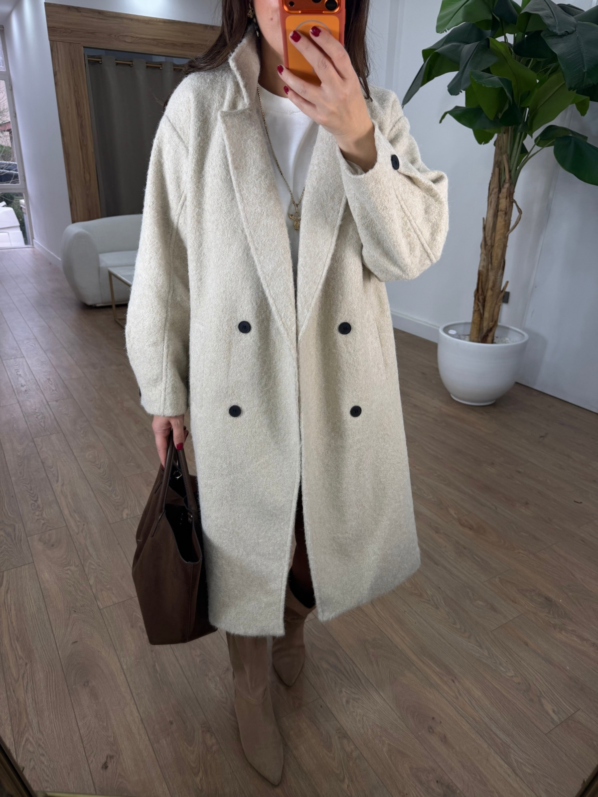 Premium Seri Kolu Düğmeli Buklet Kaban - Bej