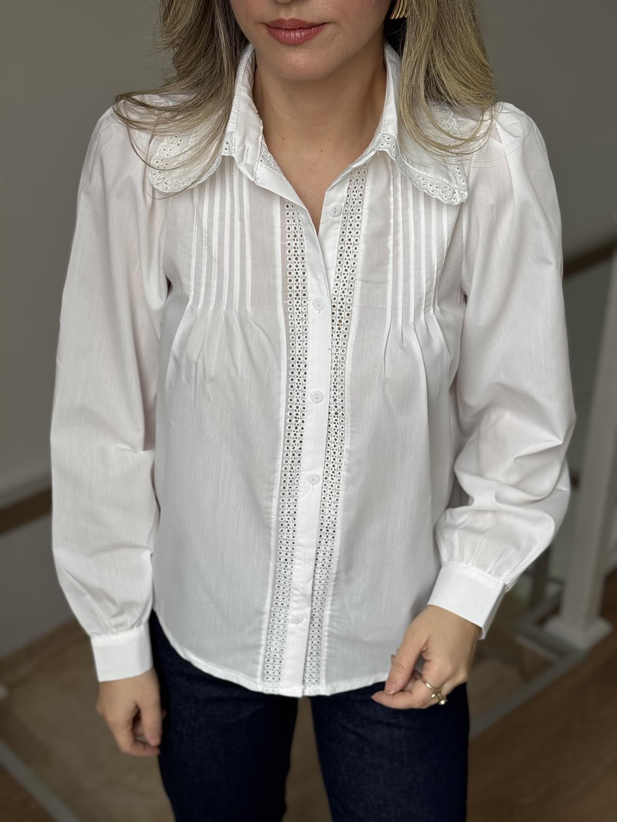 Bebe Yaka Fisto Detaylı Gömlek