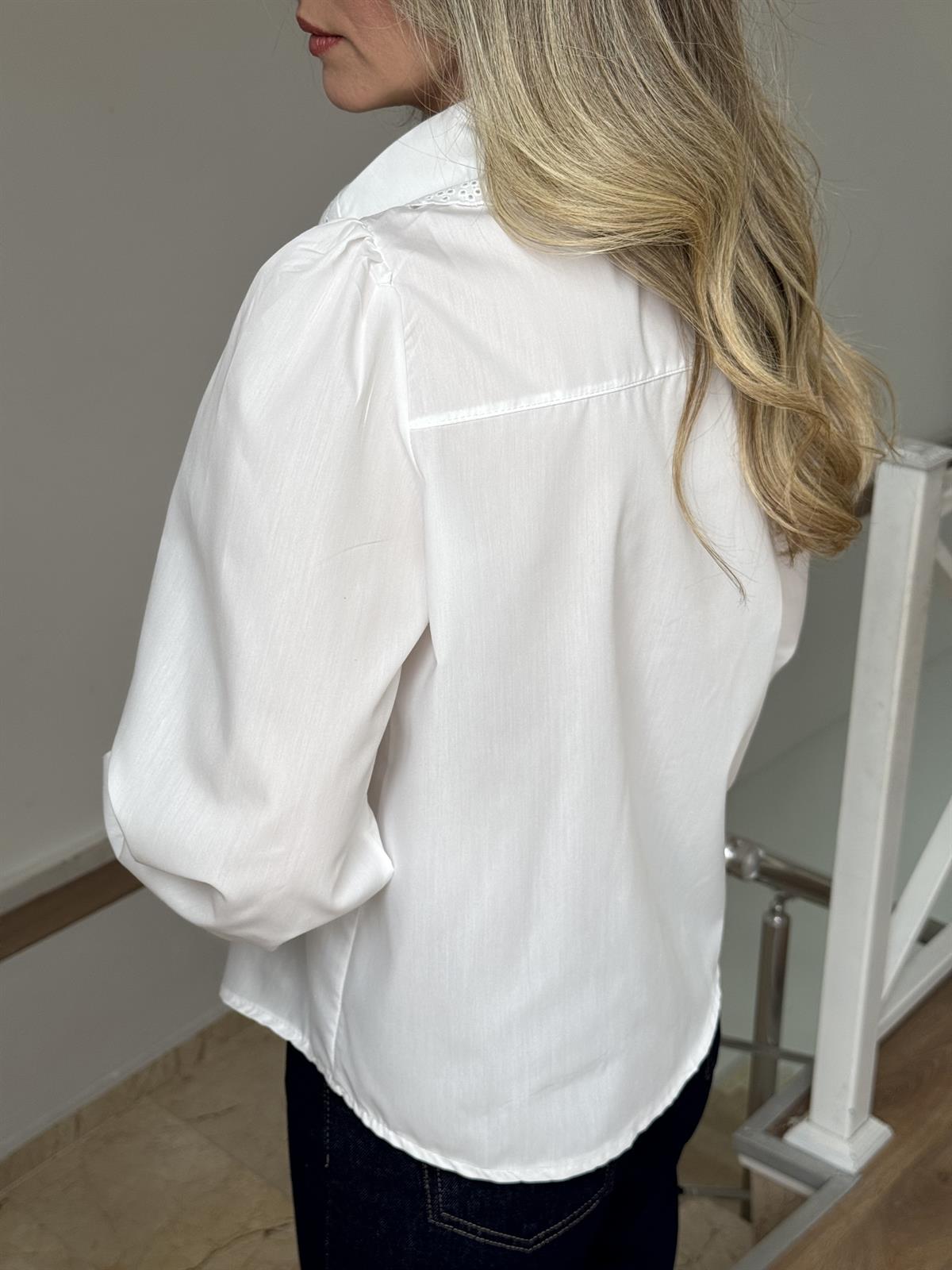 Bebe Yaka Fisto Detaylı Gömlek