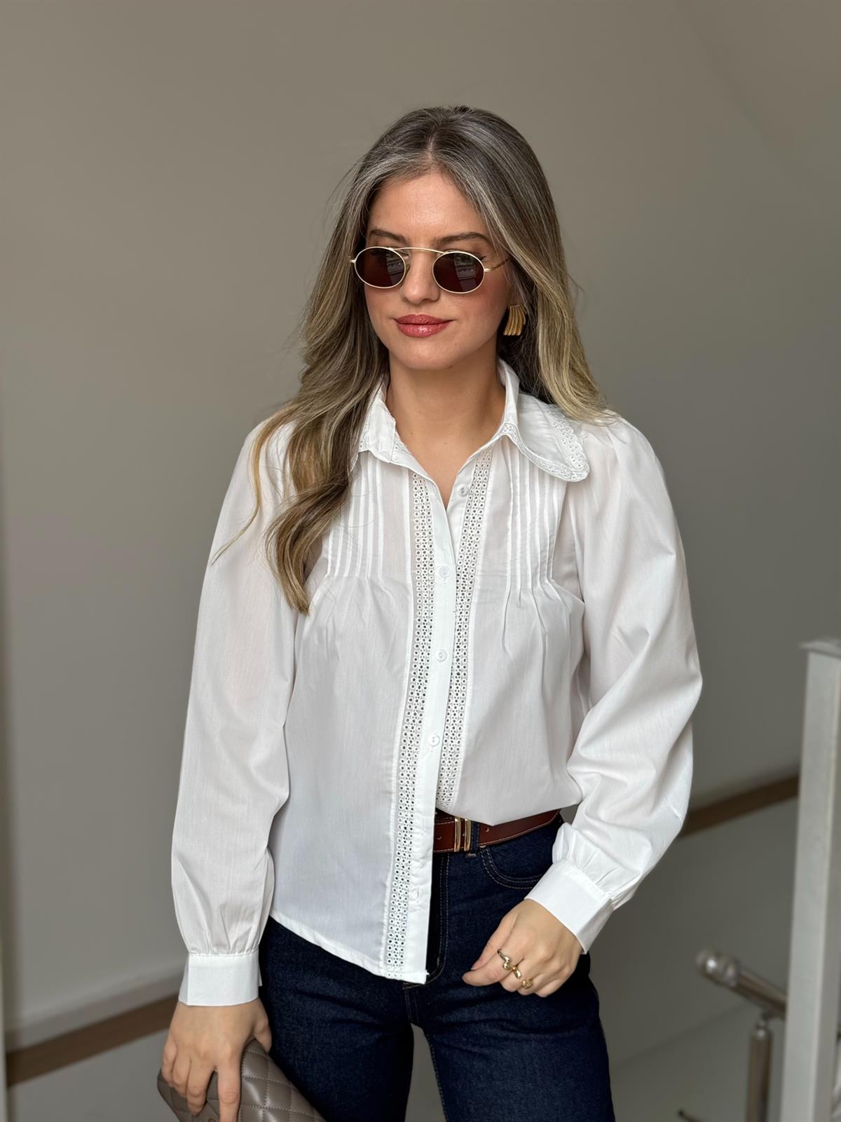 Bebe Yaka Fisto Detaylı Gömlek