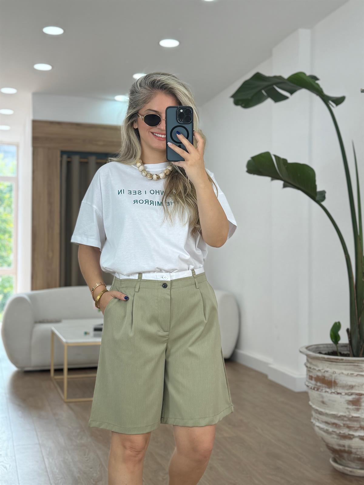 Bel Detaylı Şehir Boy Şort-Haki