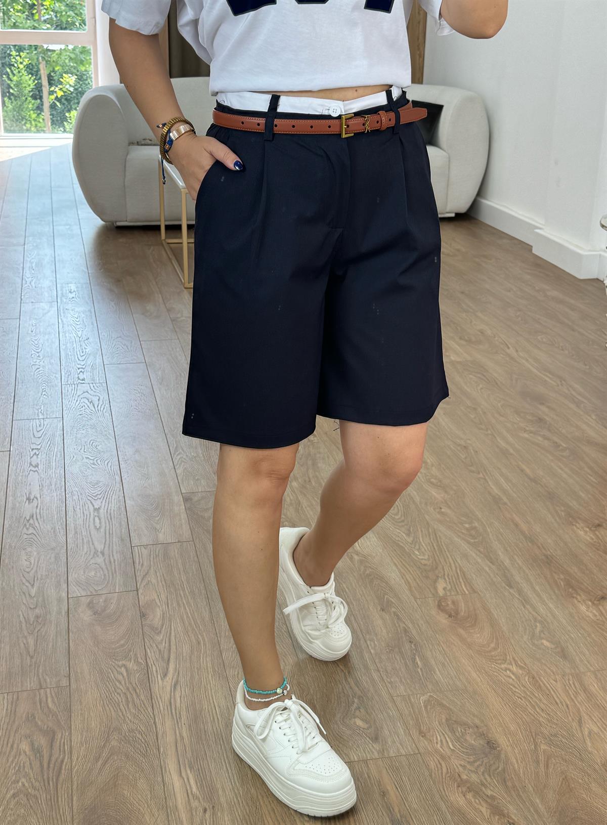 Bel Detaylı Şehir Boy Şort-Lacivert