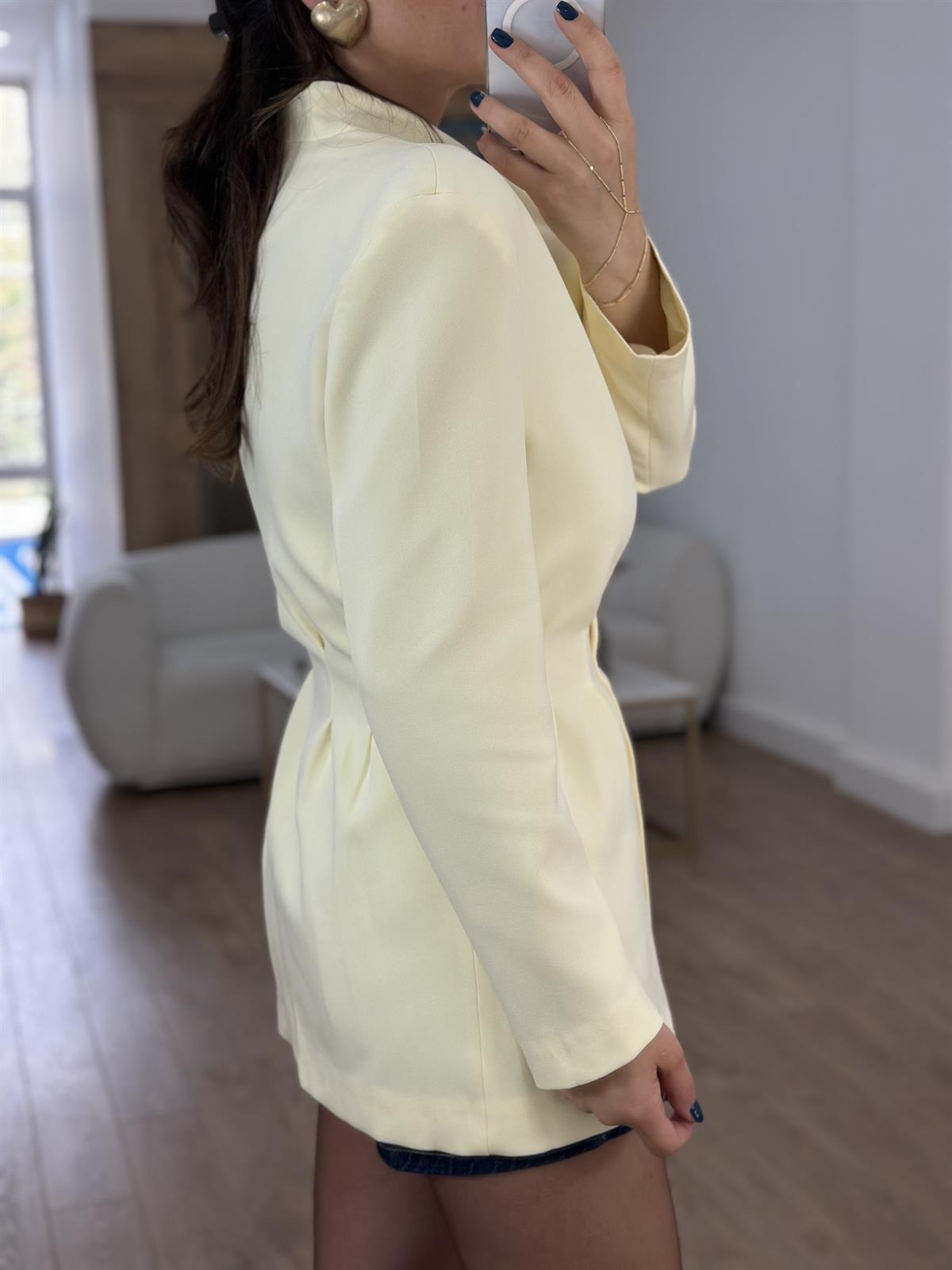 Belden Oturtmalı Düğme Detaylı Ceket - Sarı