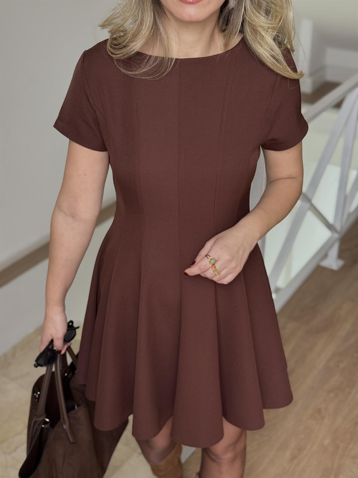 Belden Oturtmalı Kloş Elbise - Kahverengi 