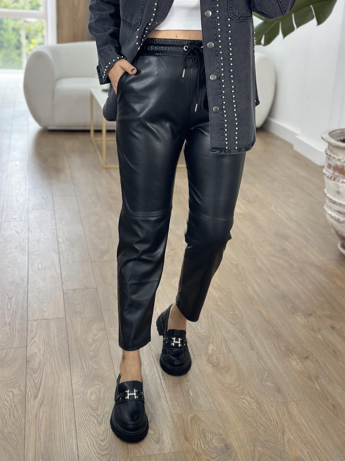 Beli Bağcıklı Deri Pantolon - Siyah