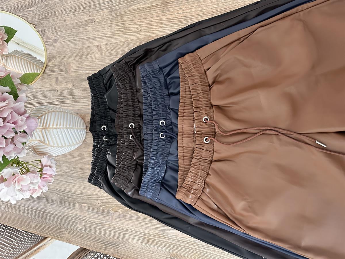 Beli Bağcıklı Deri Pantolon - Siyah