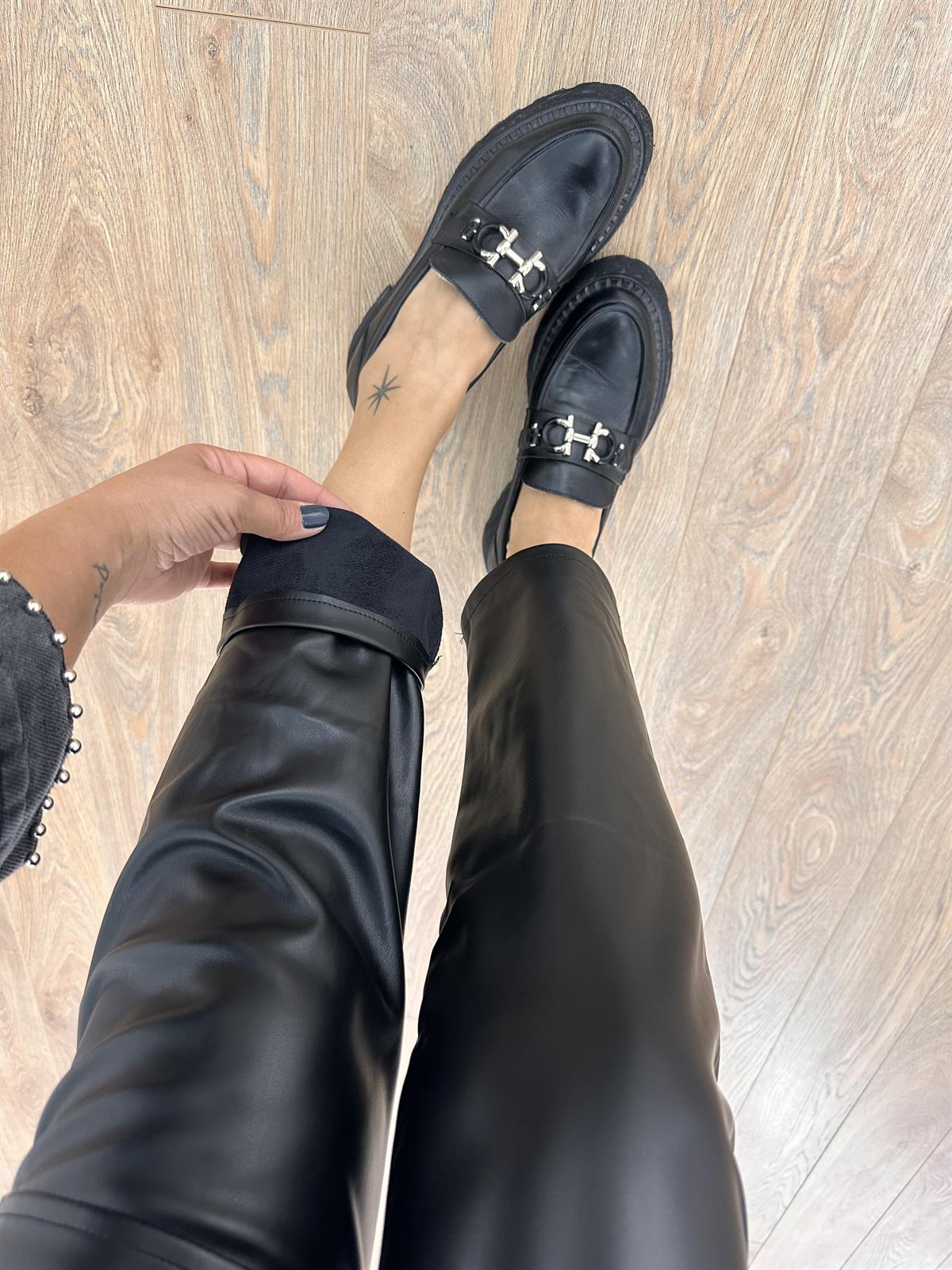 Beli Bağcıklı Deri Pantolon - Siyah