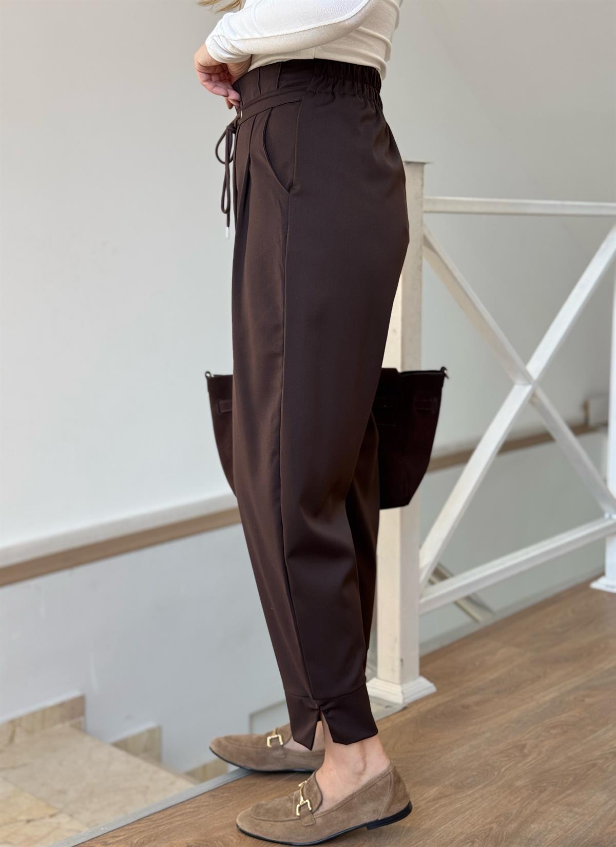 Beli Bağcıklı Havuç Pantolon - Kahverengi