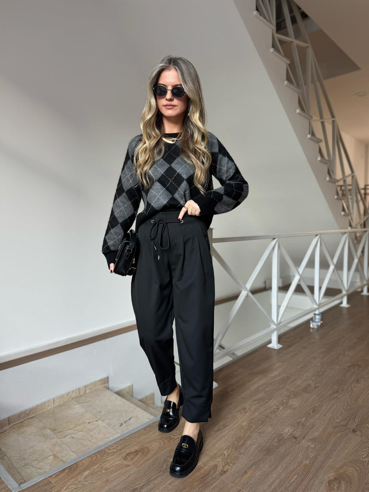 Beli Bağcıklı Havuç Pantolon - Siyah