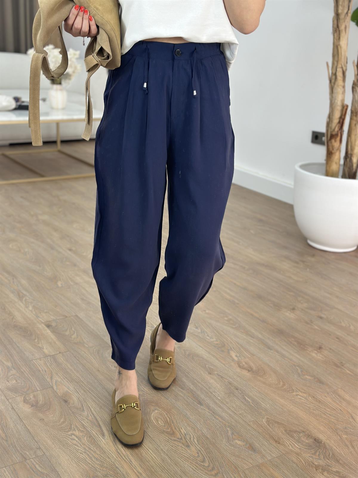 Beli Bağlama Detaylı Havuç Pantolon - Lacivert