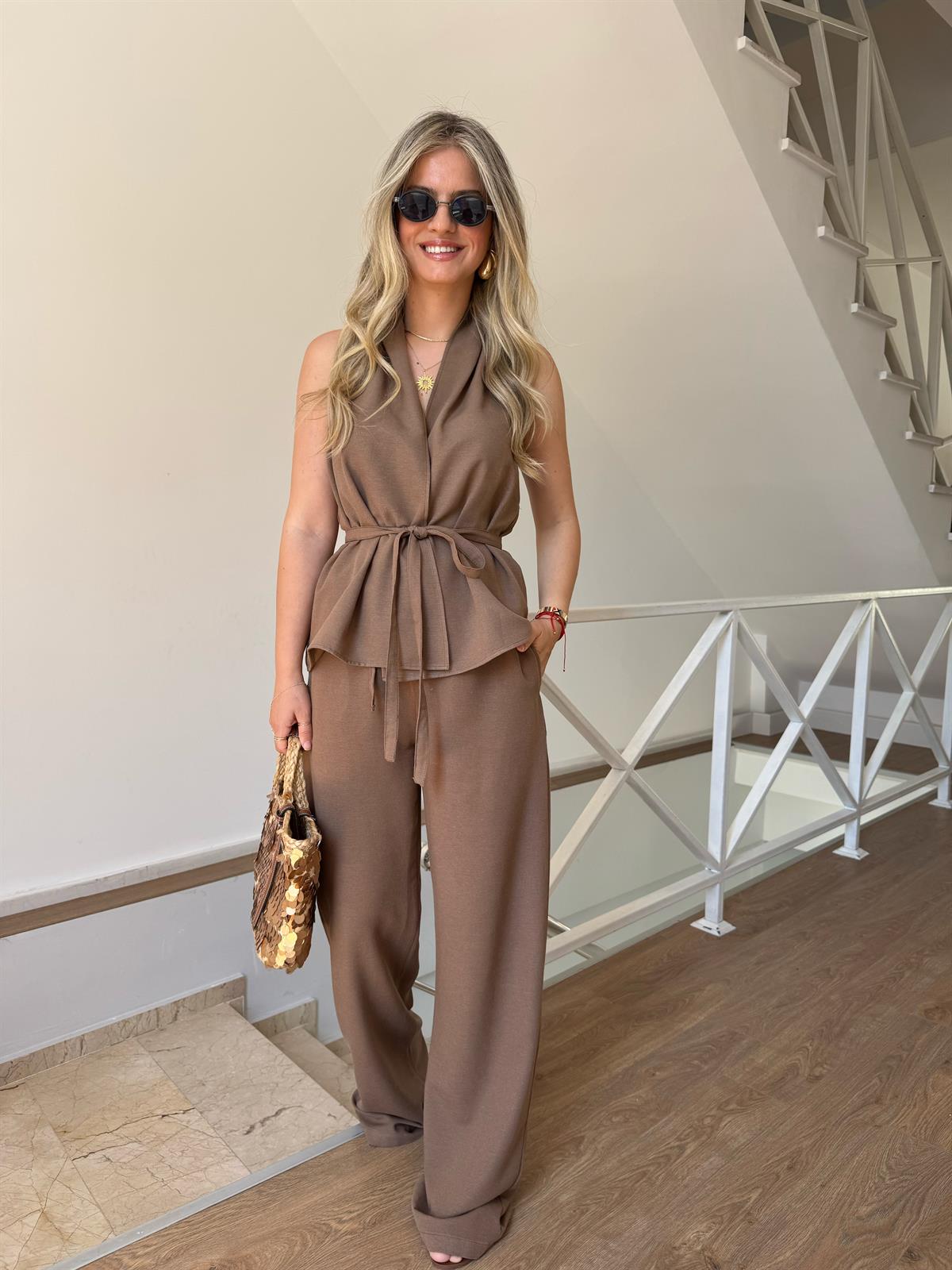Beli Beli Bağlamalı Yelek Pantolon Takım - Kahve