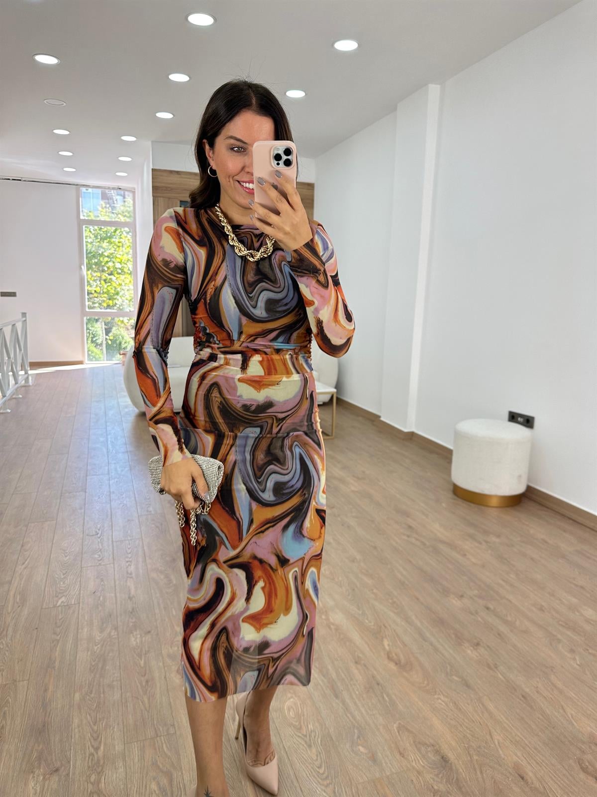 Beli Büzgülü Renkli Tül Elbise