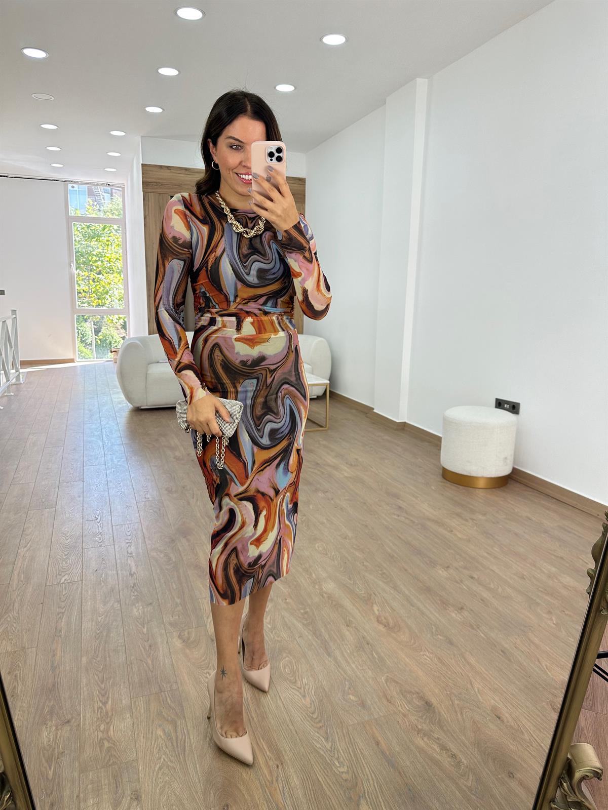 Beli Büzgülü Renkli Tül Elbise