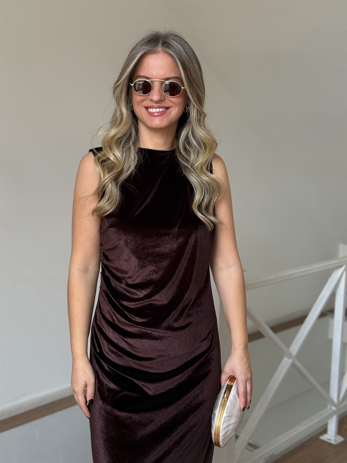 Beli Drapeli Maxi Kadife Elbise - Kahverengi