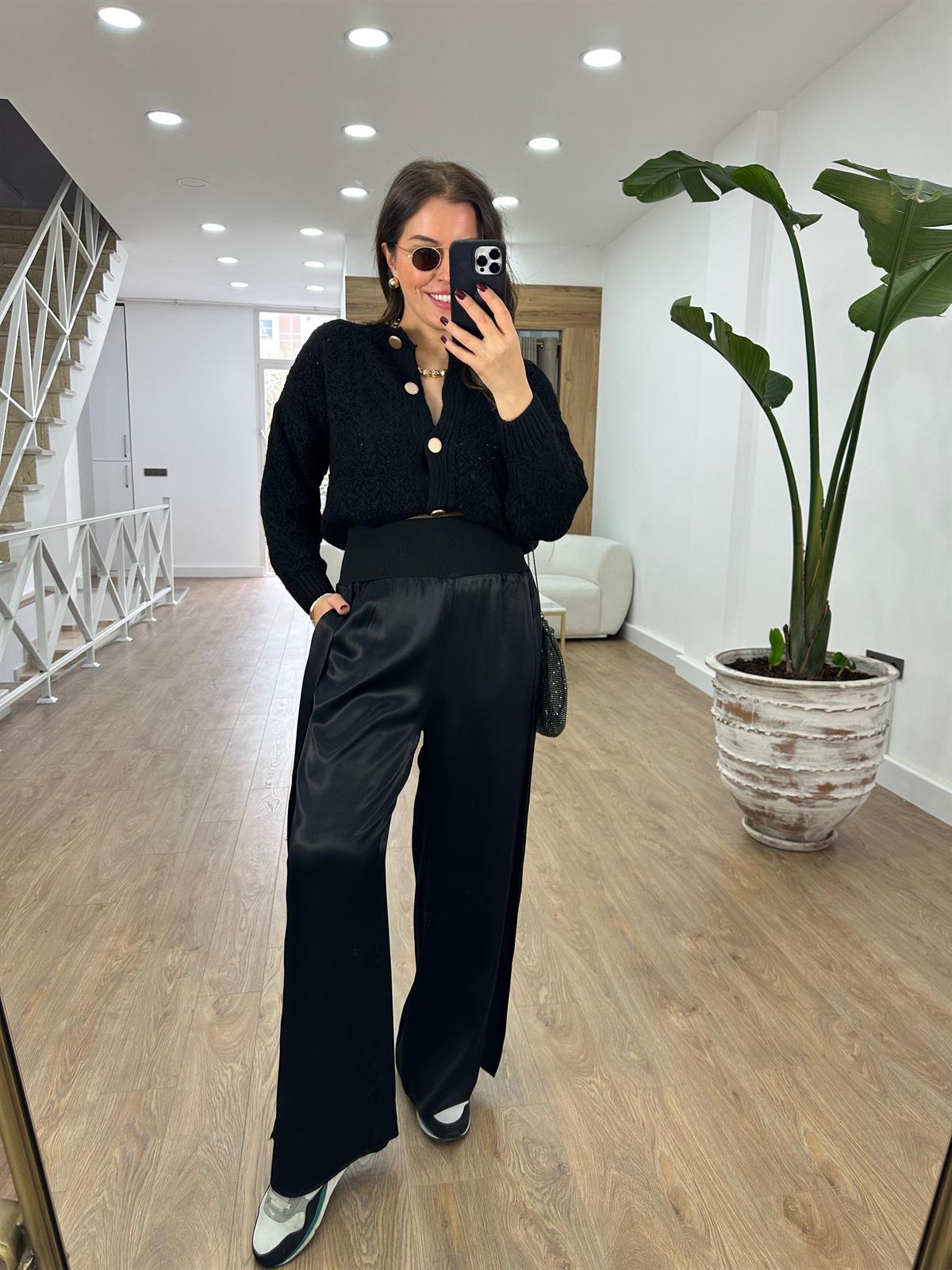 Beli Kalın Lastikli Tasarım Saten Pantolon