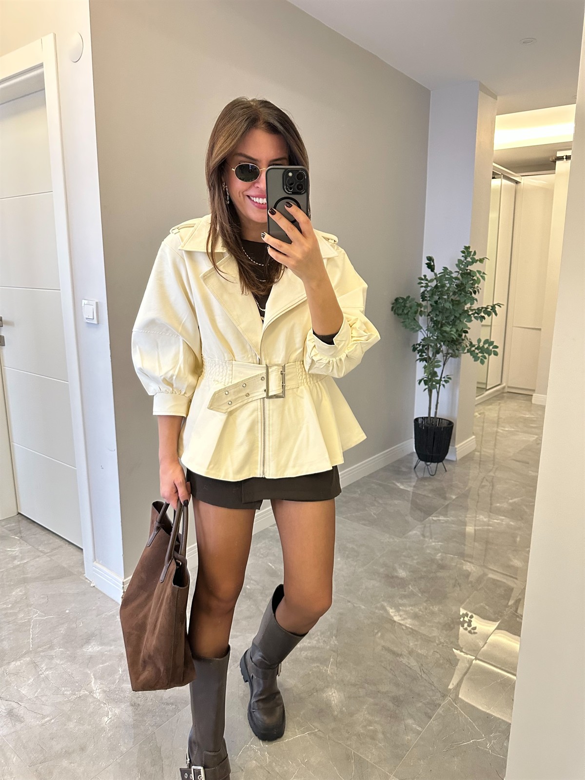 Astarlı Beli Kemerli Deri Ceket - Ekru