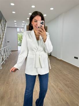 Beli Kuşaklı Blazer Ceket-Beyaz