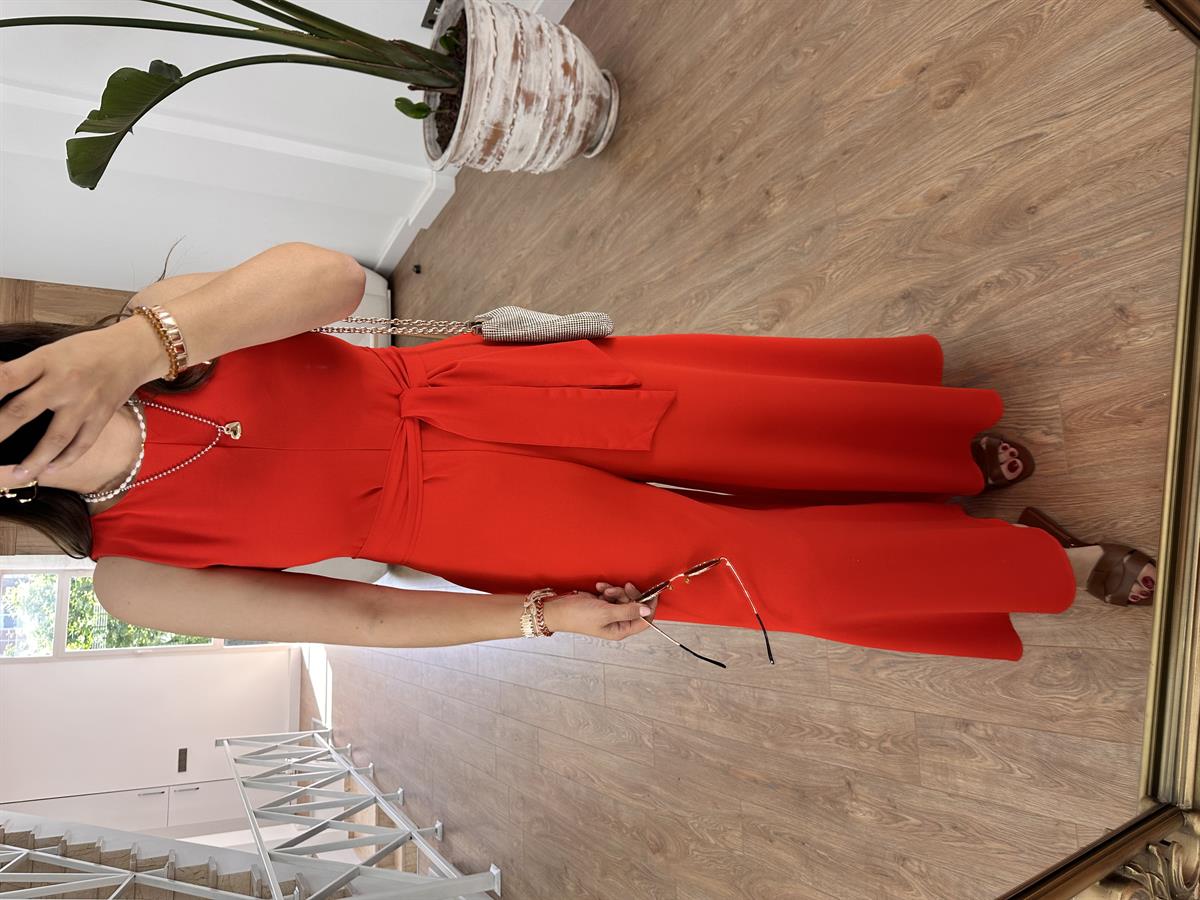 Beli Kuşaklı Bol Paça Krep Tulum-Kırmızı