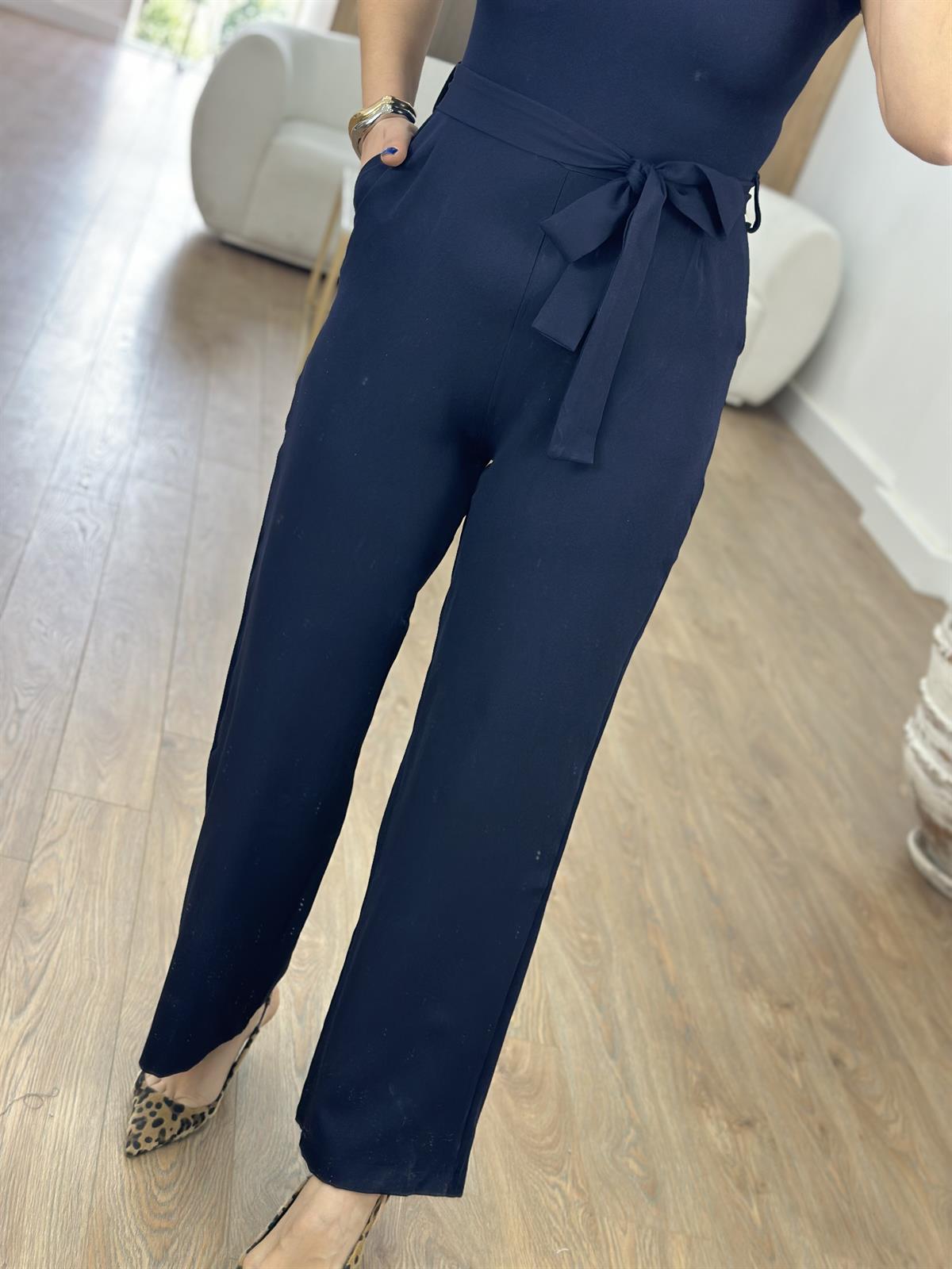 Beli Kuşaklı Bol Paça Tulum-Lacivert