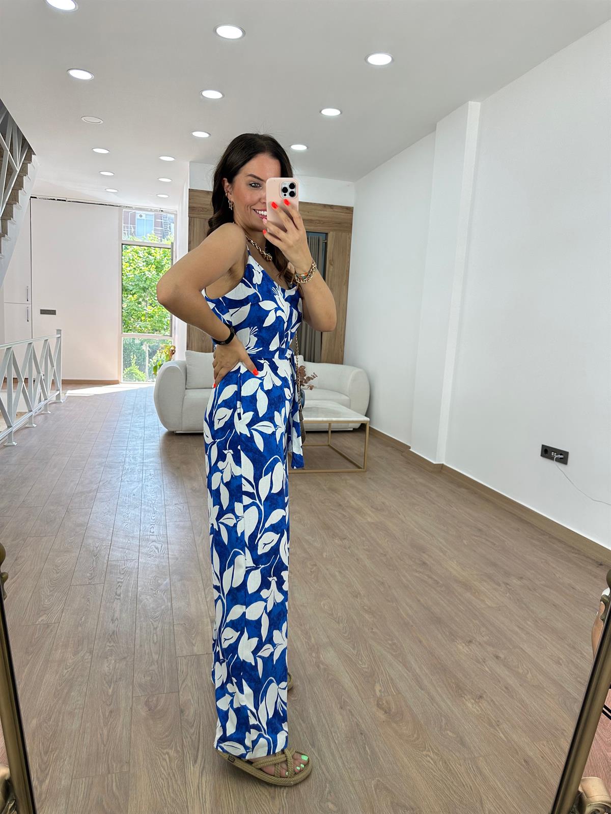 Beli Kuşaklı Çiçekli Keten Tulum-Saks