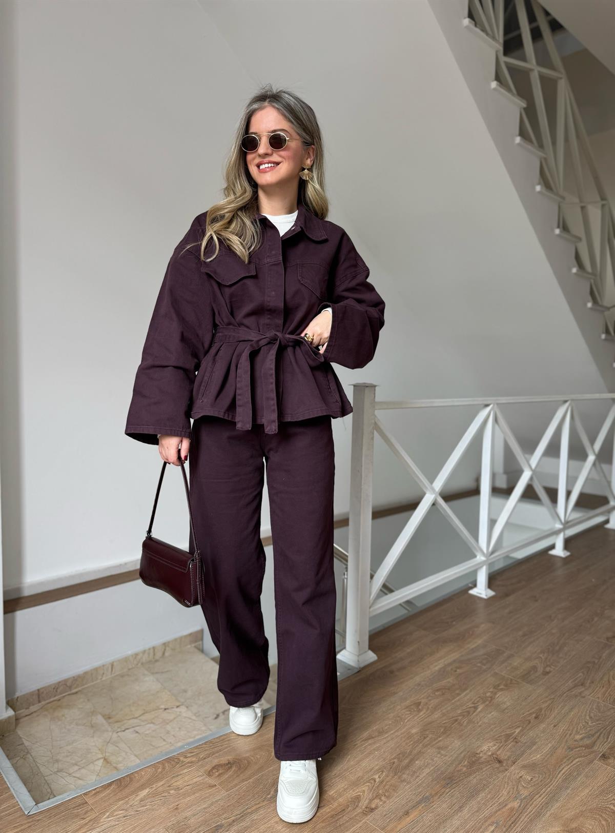 Beli Kuşaklı Denim Takım - Bordo