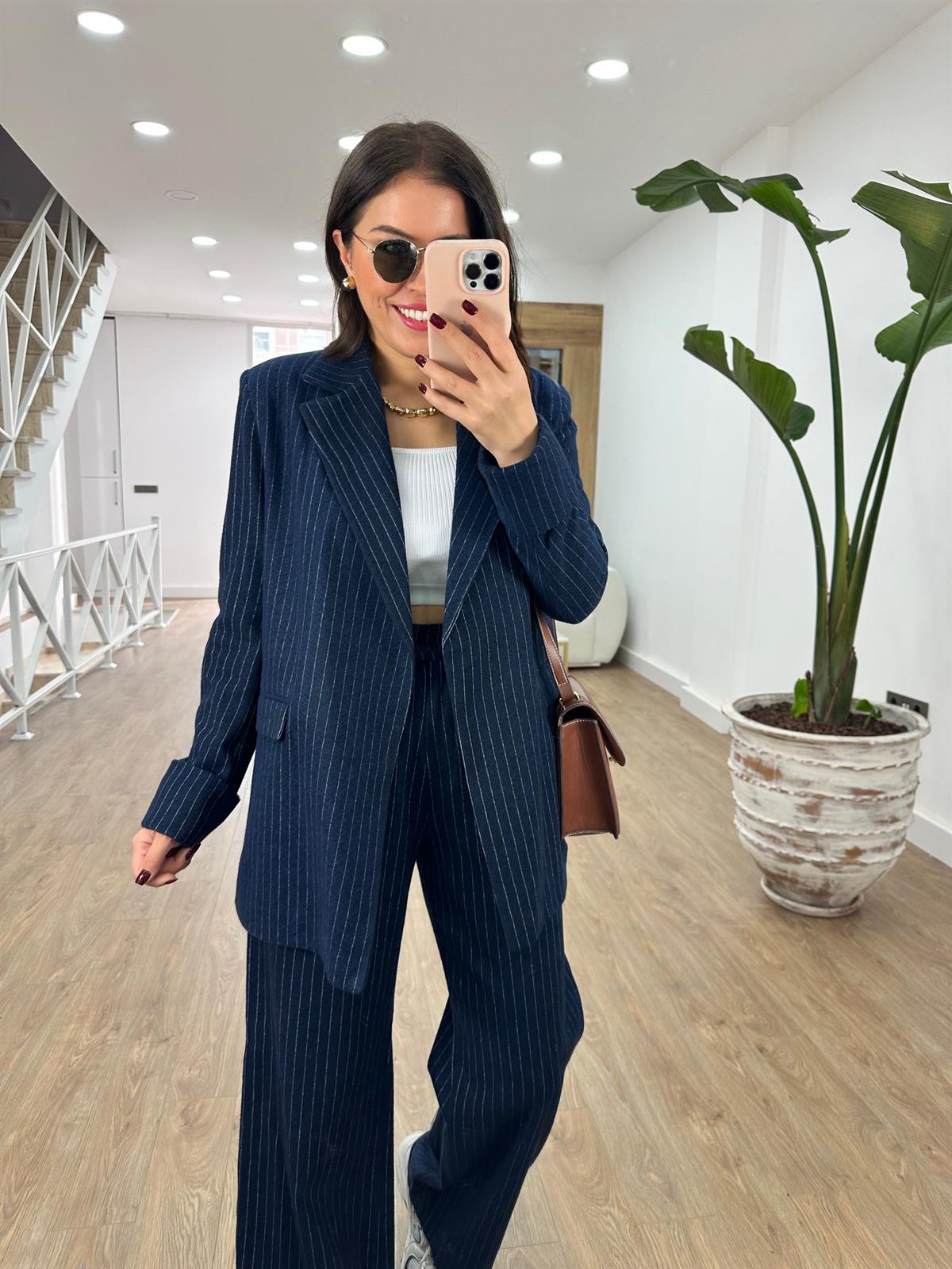 Beli Kuşaklı Kaşe Takım-Lacivert