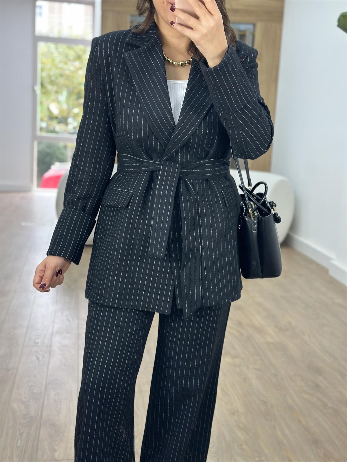 Beli Kuşaklı Kaşe Takım-Siyah