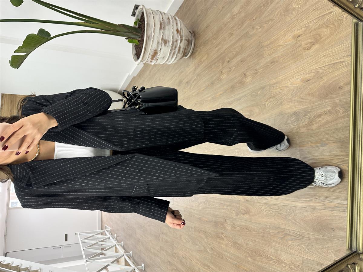 Beli Kuşaklı Kaşe Takım-Siyah