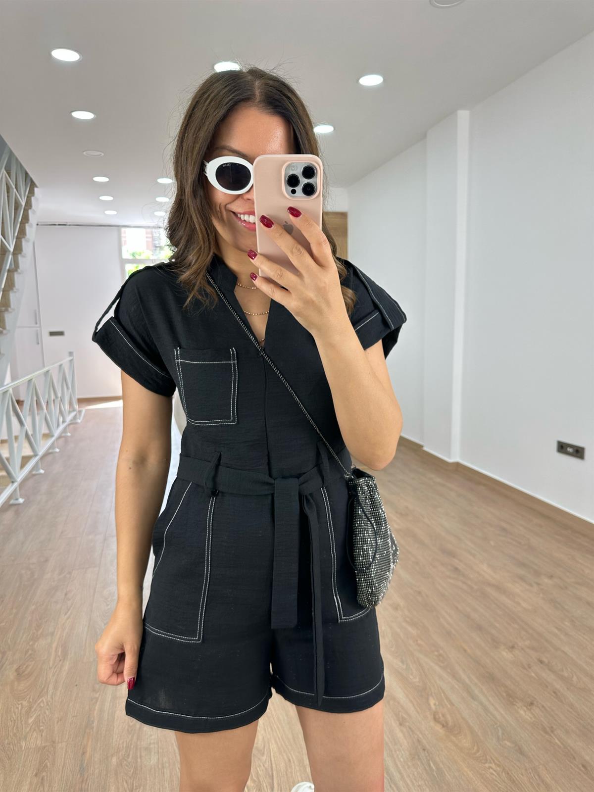 Beli Kuşaklı Şortlu Tulum