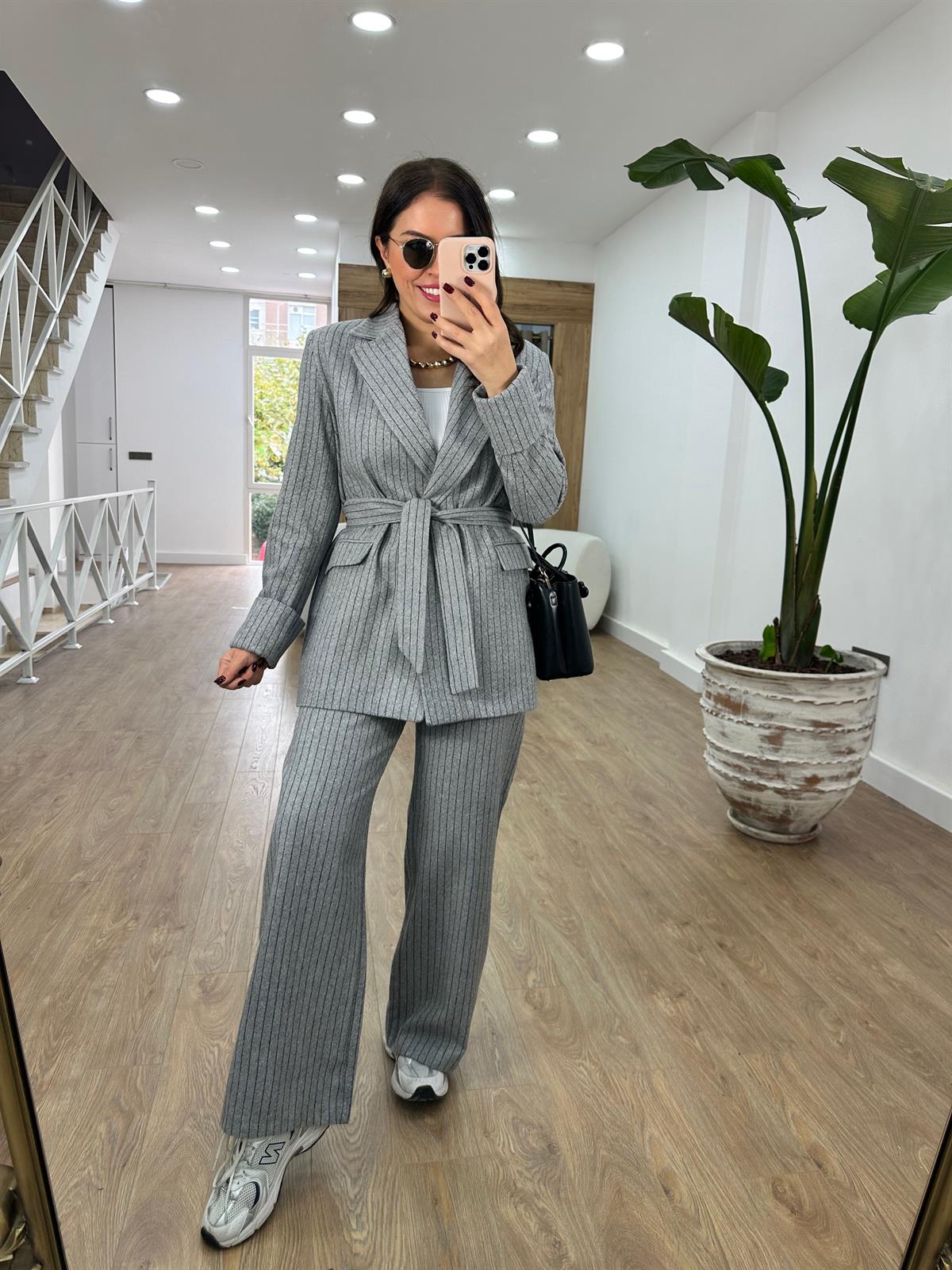 Beli Kuşaklı Takım-Gri