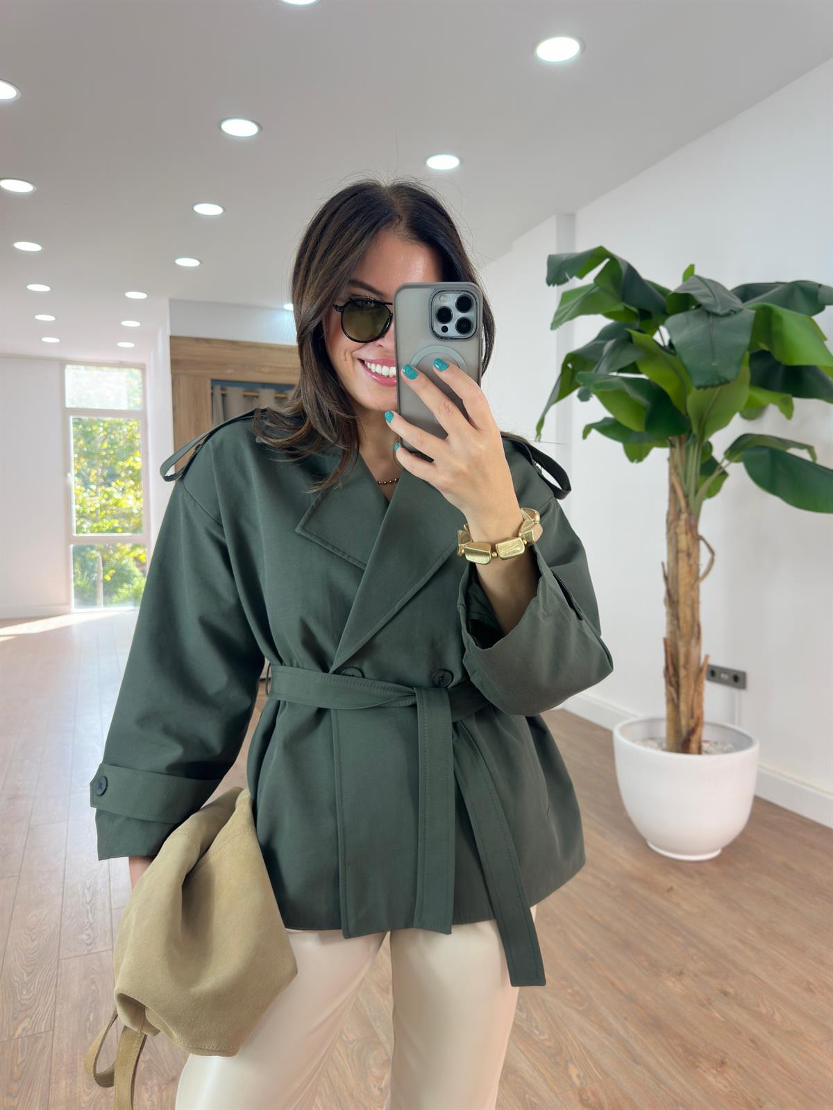 Beli Kuşaklı Vatkalı Trençkot - Haki