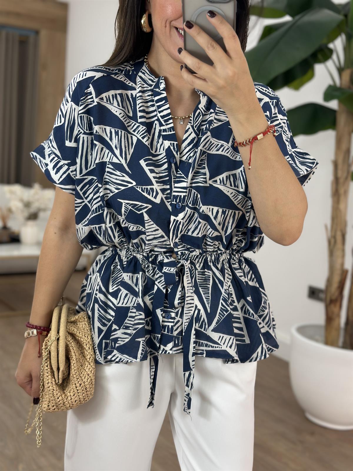 Beli Lastikli Desenli Tiril Bluz 