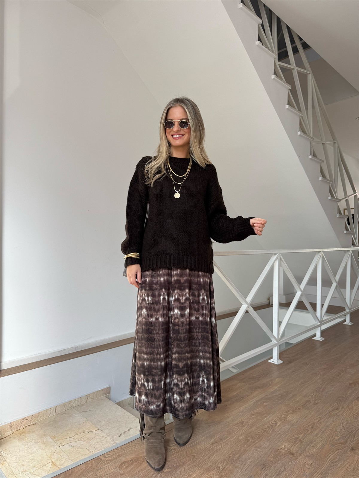 Beli Lastikli Batik Desenli Saten Etek 
