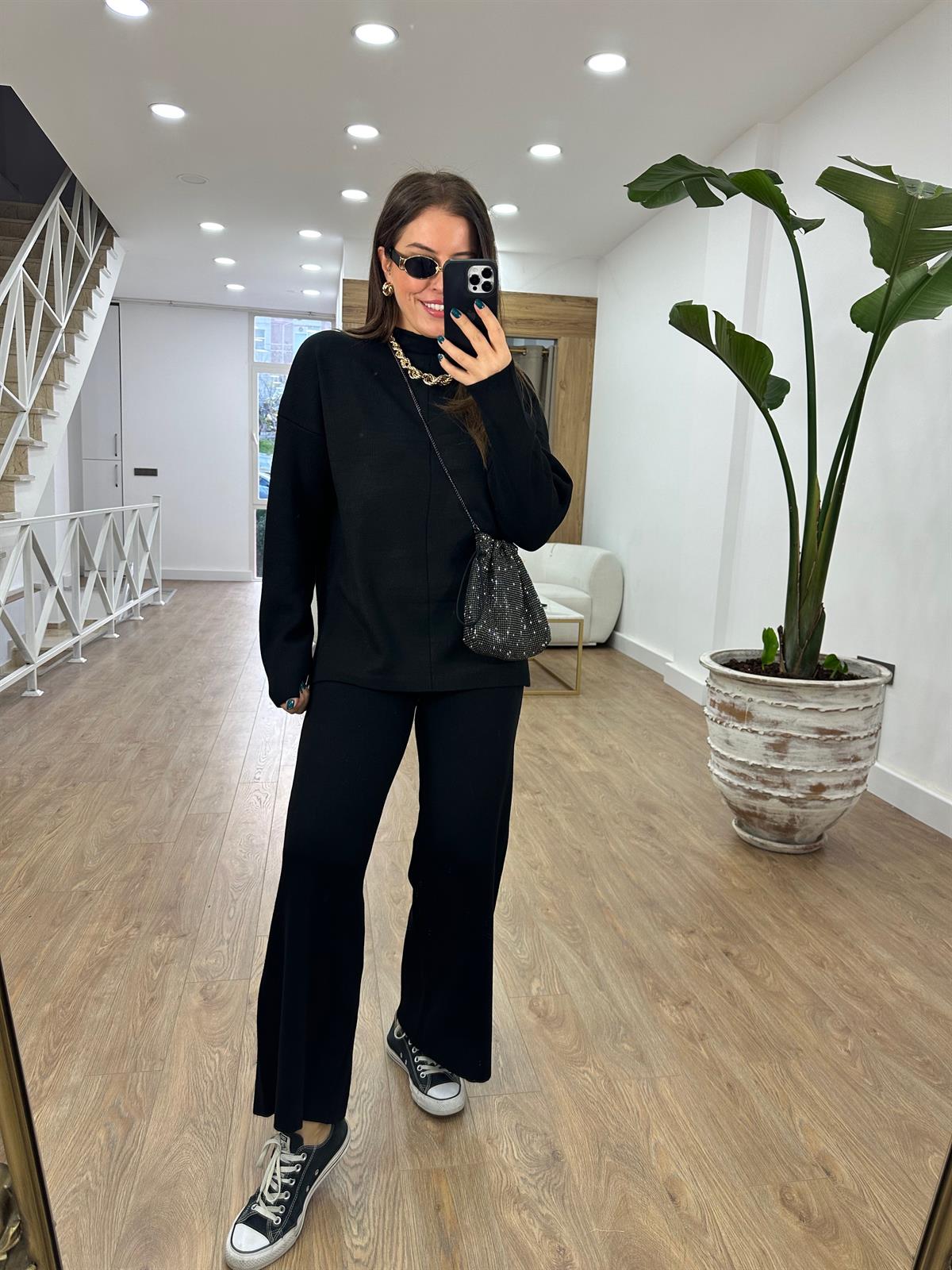 Beli Lastikli Bol Paça Triko Takım-Siyah