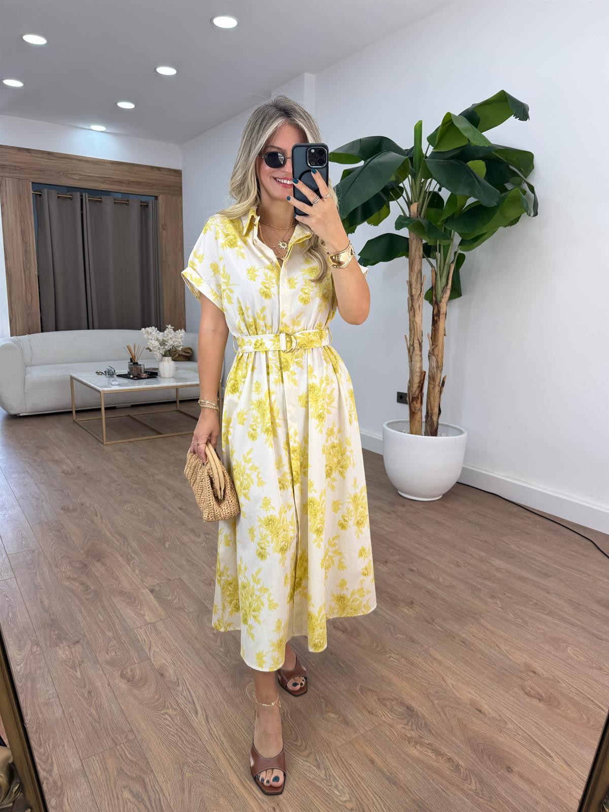 Beli Lastikli Çiçekli Gömlek Elbise