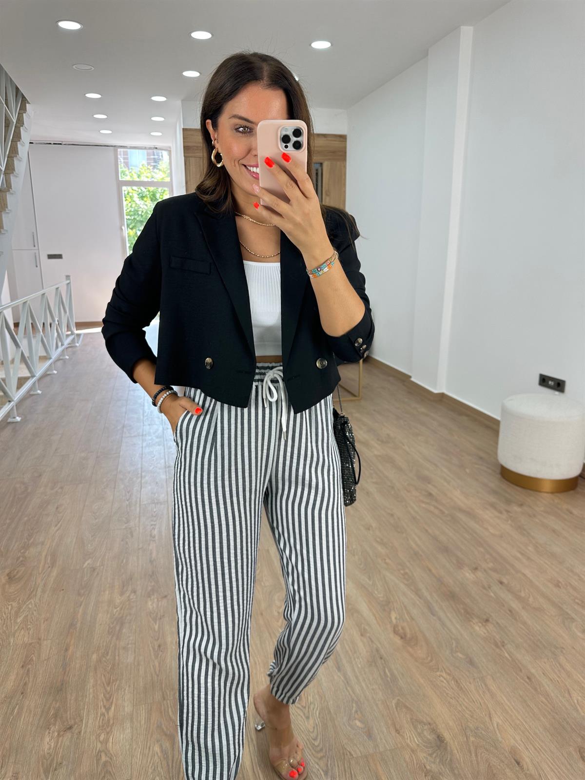 Beli Lastikli Çizgili Keten Pantolon-Siyah