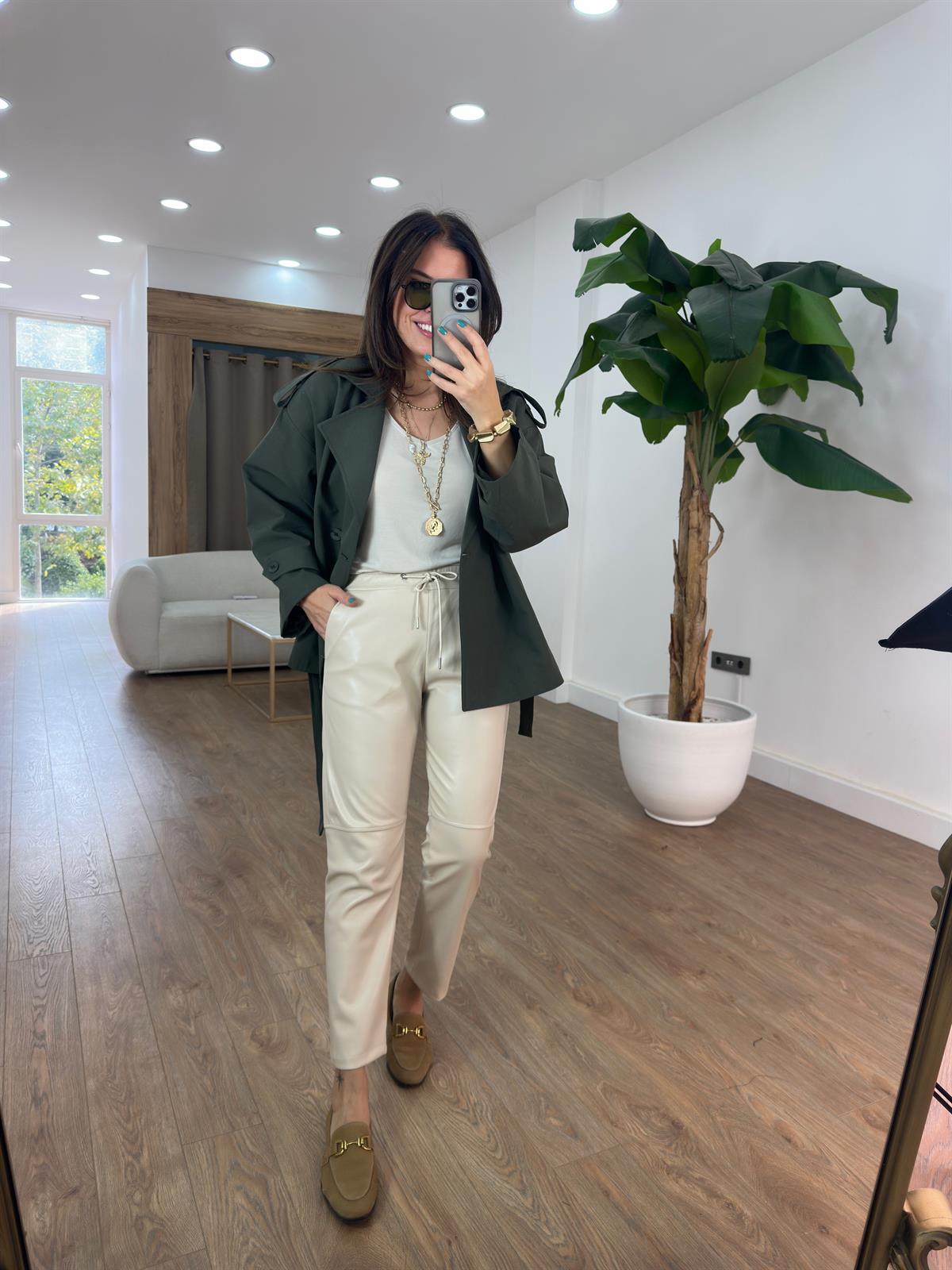 Beli Lastikli Deri Havuç Pantolon - Taş