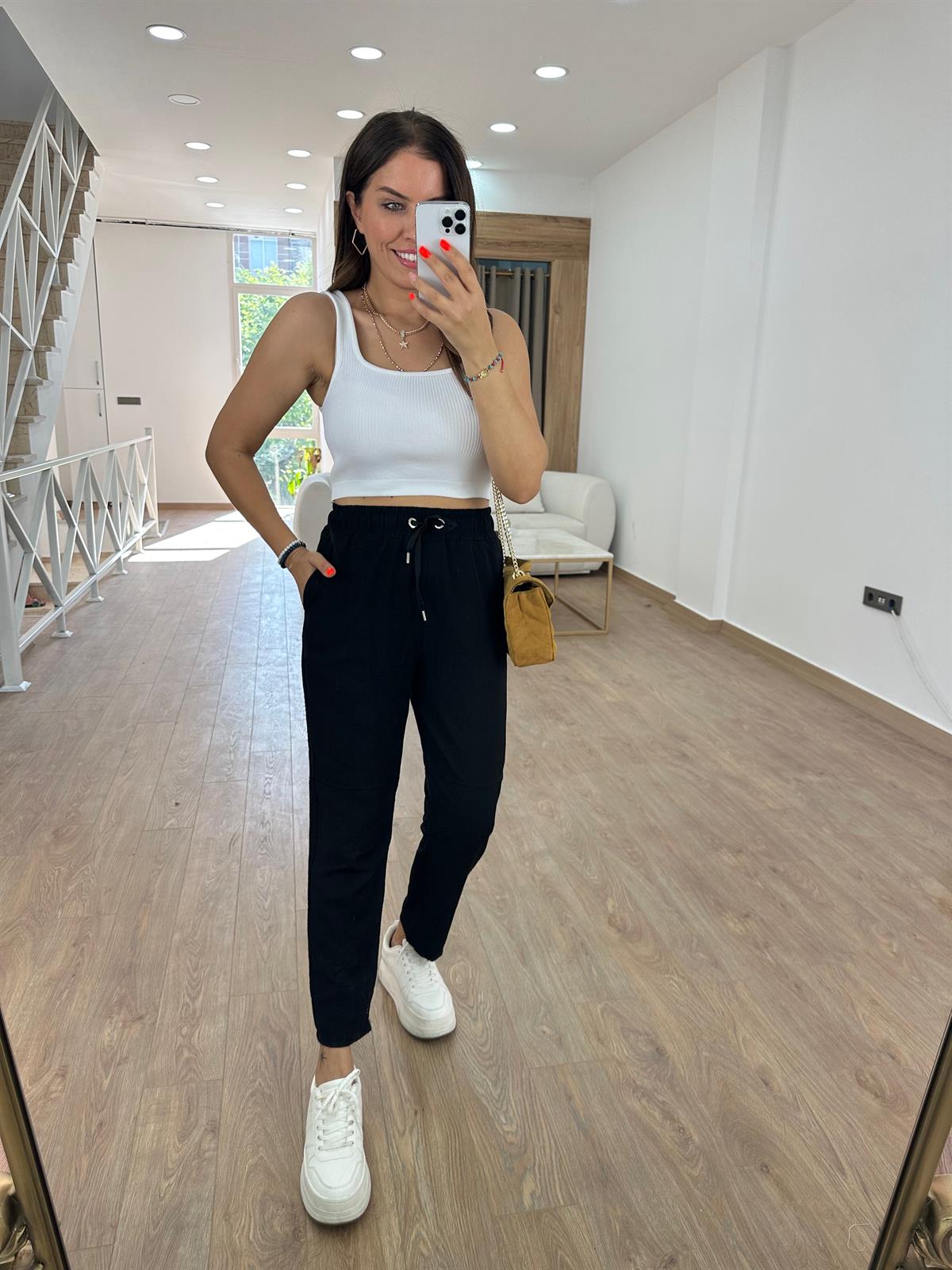 Beli Lastikli Dikiş Detay Havuç Pantolon Siyah