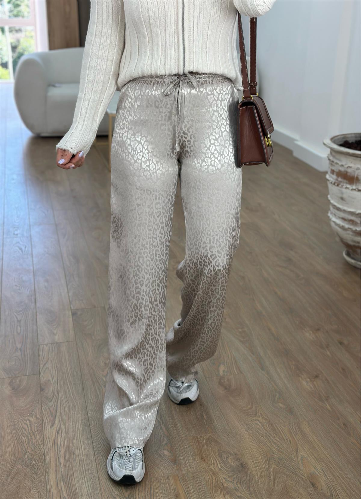 Beli Lastikli Leopar Desen Saten Pantolon-Ekru