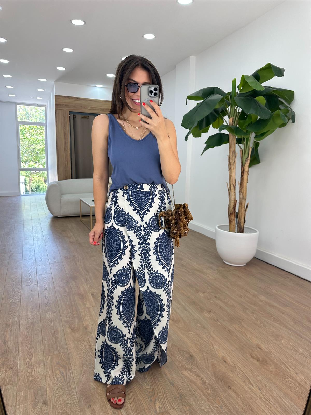 Beli Lastikli, Önü Kapaklı Viskon Pantolon Mavi