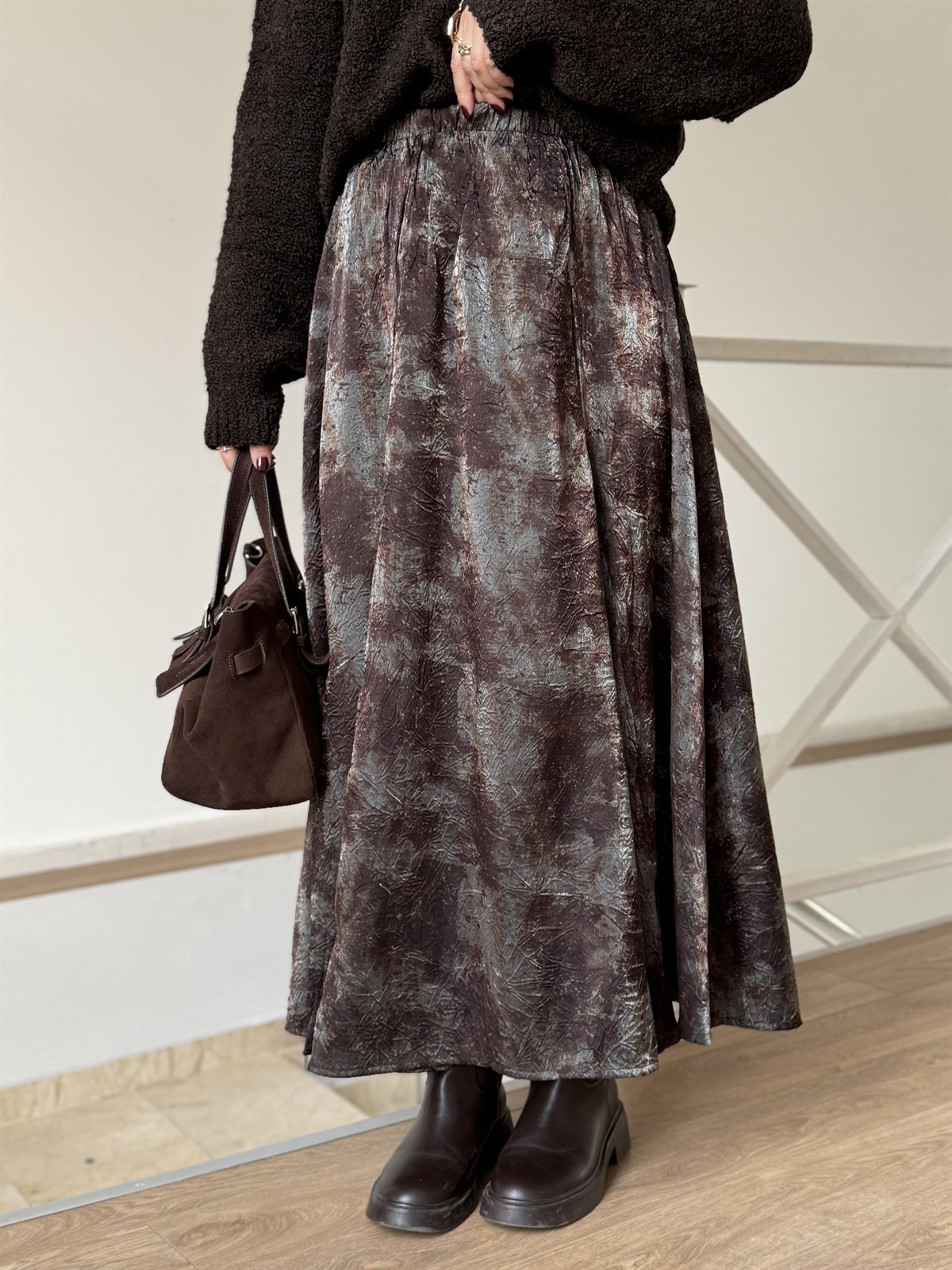 Beli Lastikli Parlak Efektli Maxi Etek 