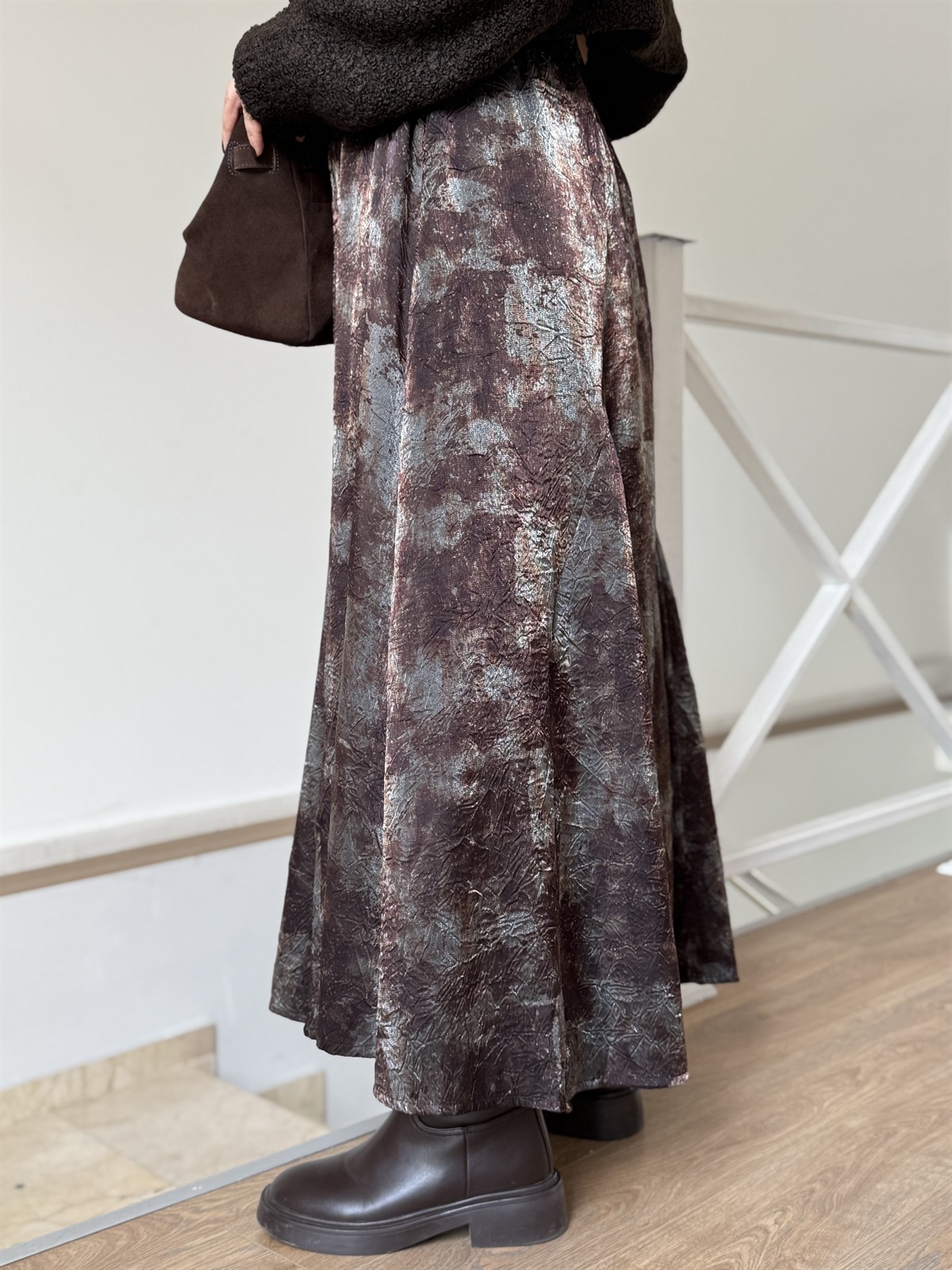 Beli Lastikli Parlak Efektli Maxi Etek 