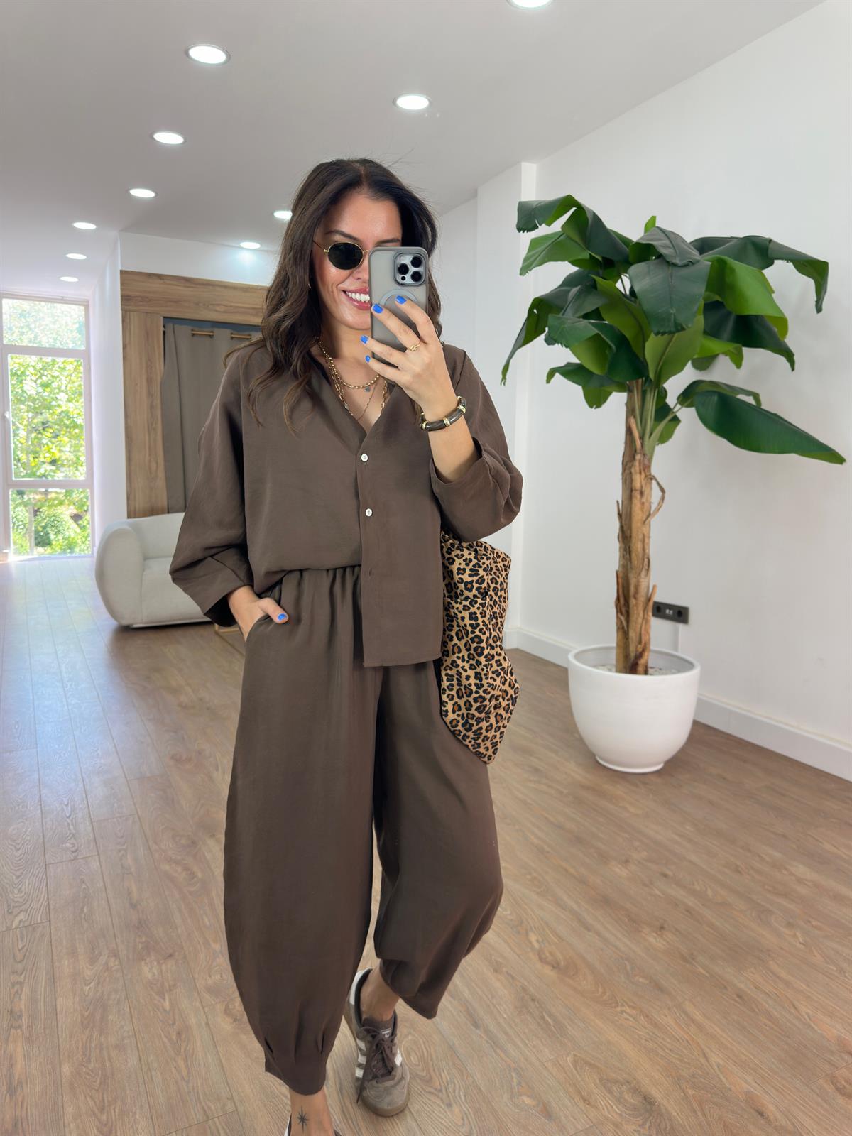 Beli Lastikli Salaş Gömlek Pantolon Takım - Kahverengi