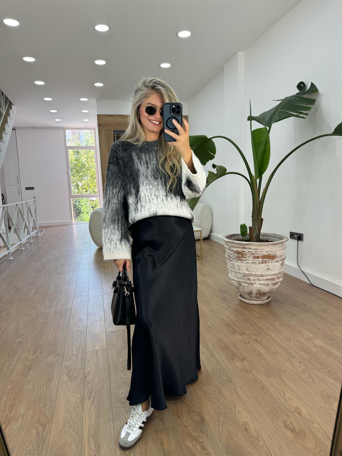 Beli Lastikli Uzun Saten Etek